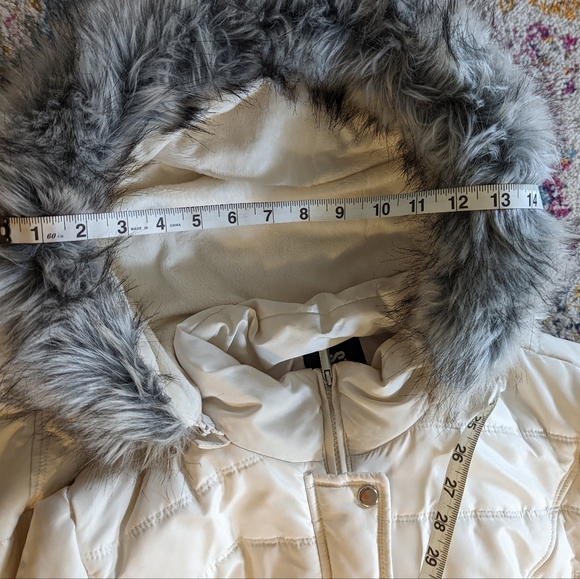 Like New INTL d.e.t.a.i.l.s White Longer Winter Coat Sz XL - Picture 11 of 16